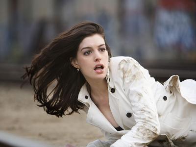 Anne Hathaway Scandal on Anne Hathaway   Golden Globes   Losing   Scandal  Shock  Scandal